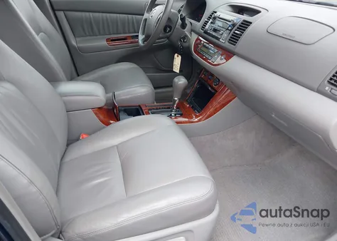 2006 Toyota Camry Xle V6 z USA, uszkodzony, nr VIN JTDBF30K560170034